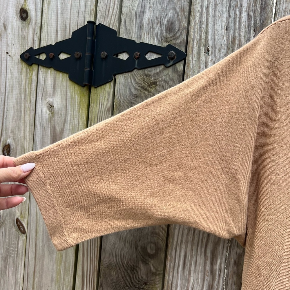 SOHO Jeans New York & Co Batwing Sweater Tan women’s Small NWT NEW - Picture 3 of 8